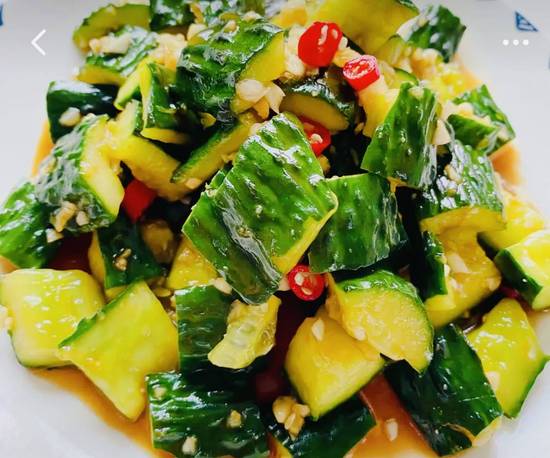 拍黄瓜Salade de Concombre / Cucumber Salad